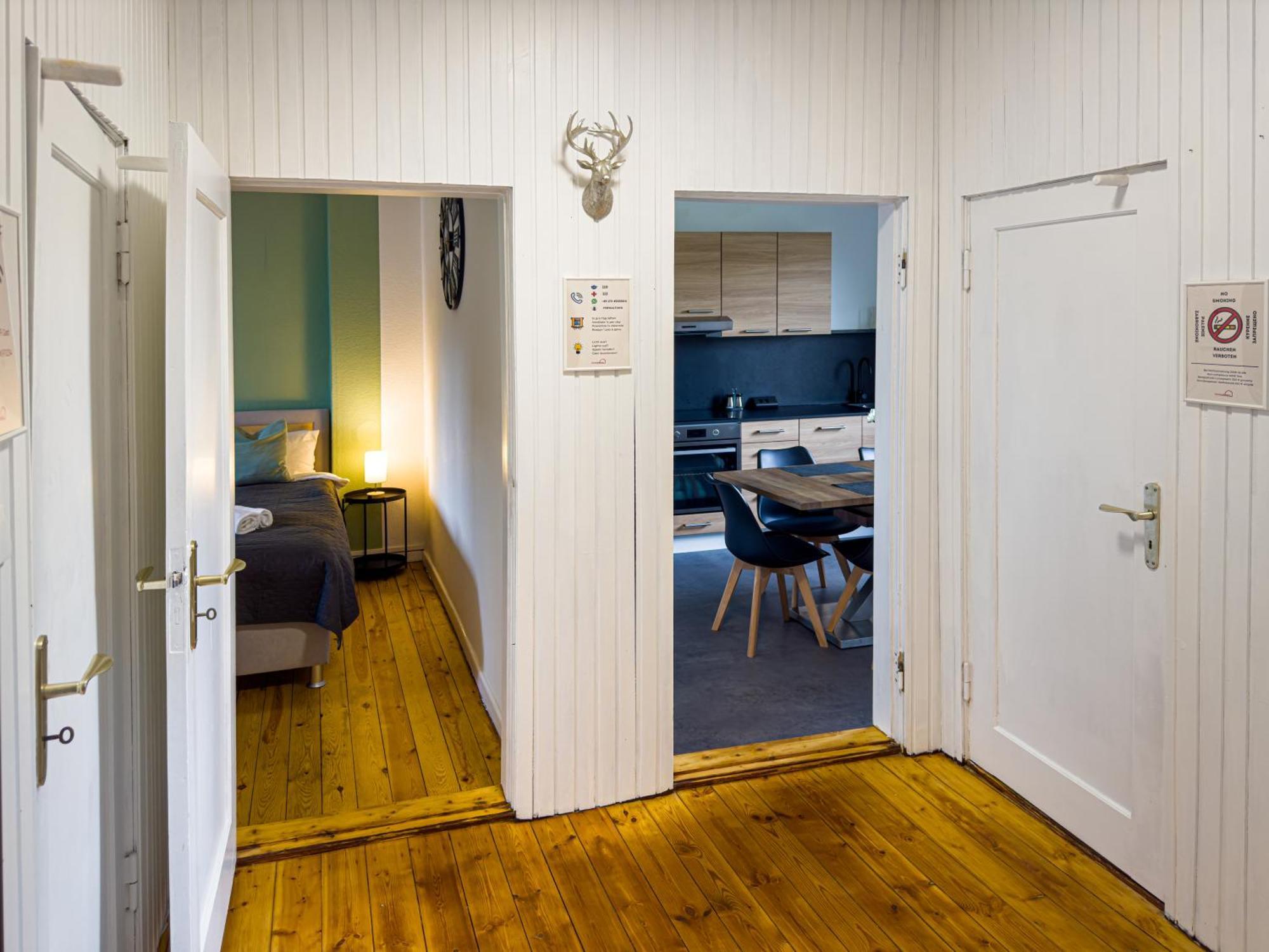 Immostay #8 - Haus Fuer 13 Personen Mit 7 Zimmer - Grosser Garten & Grill, Free Parking, Wlan BRE Buitenkant foto
