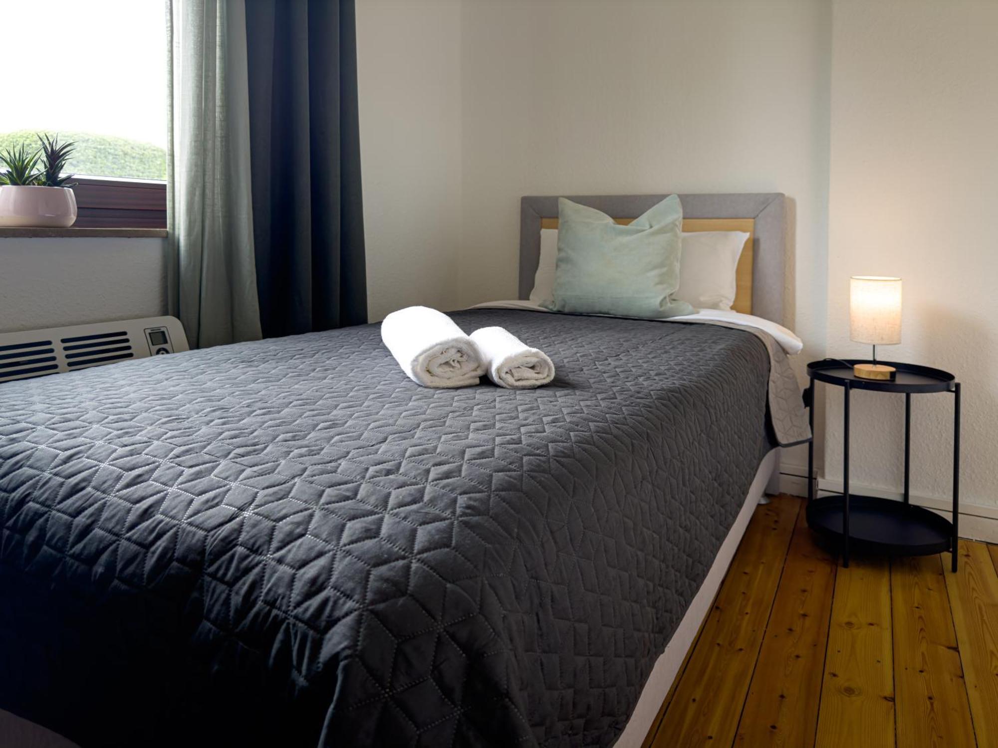 Immostay #8 - Haus Fuer 13 Personen Mit 7 Zimmer - Grosser Garten & Grill, Free Parking, Wlan BRE Buitenkant foto